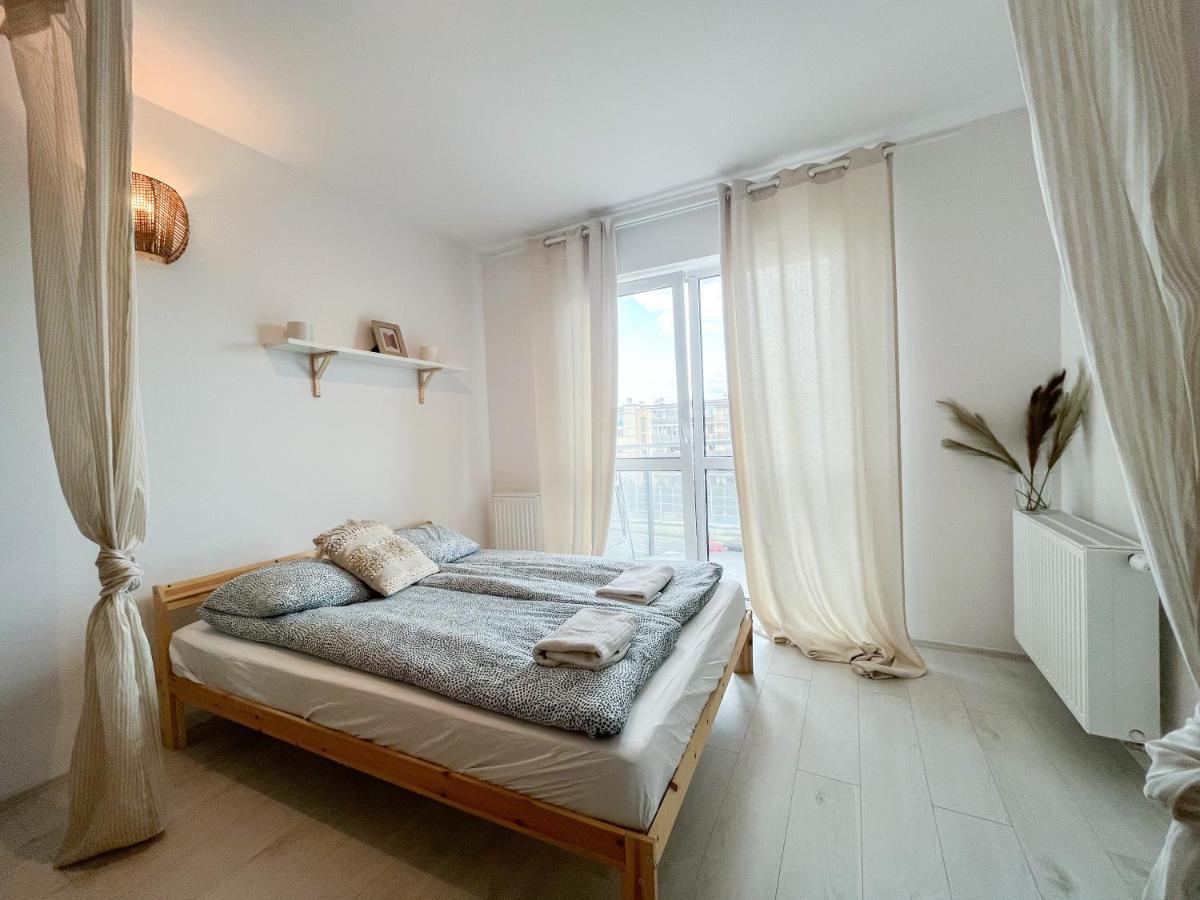 Apartment Inside Pola Karolinskie Warschau